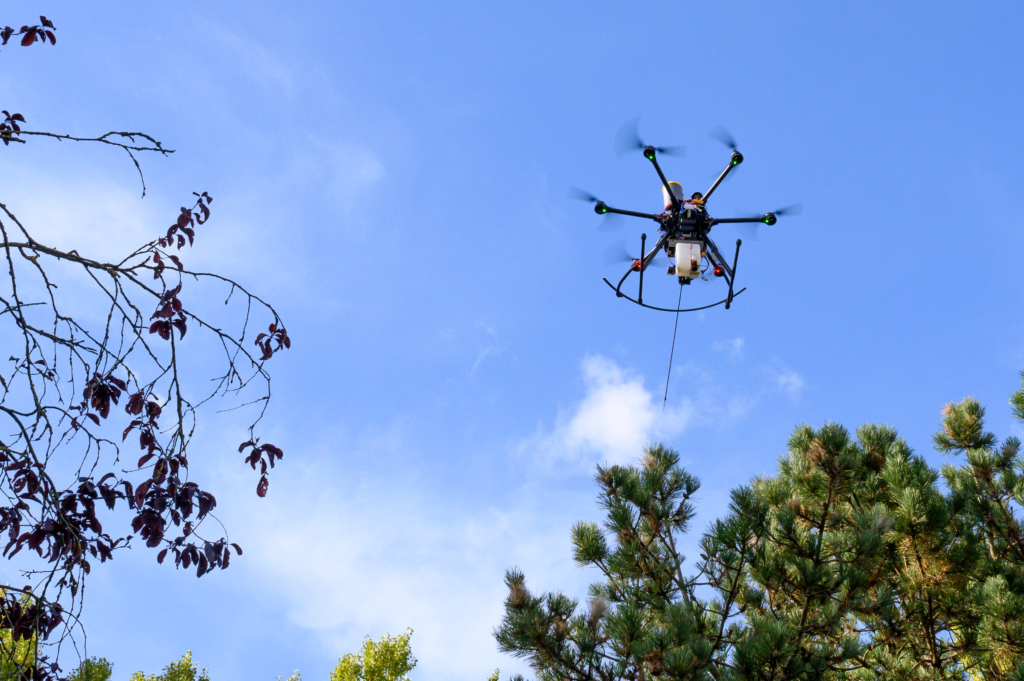 bureau d'études drones, Pilotes drones professionnels